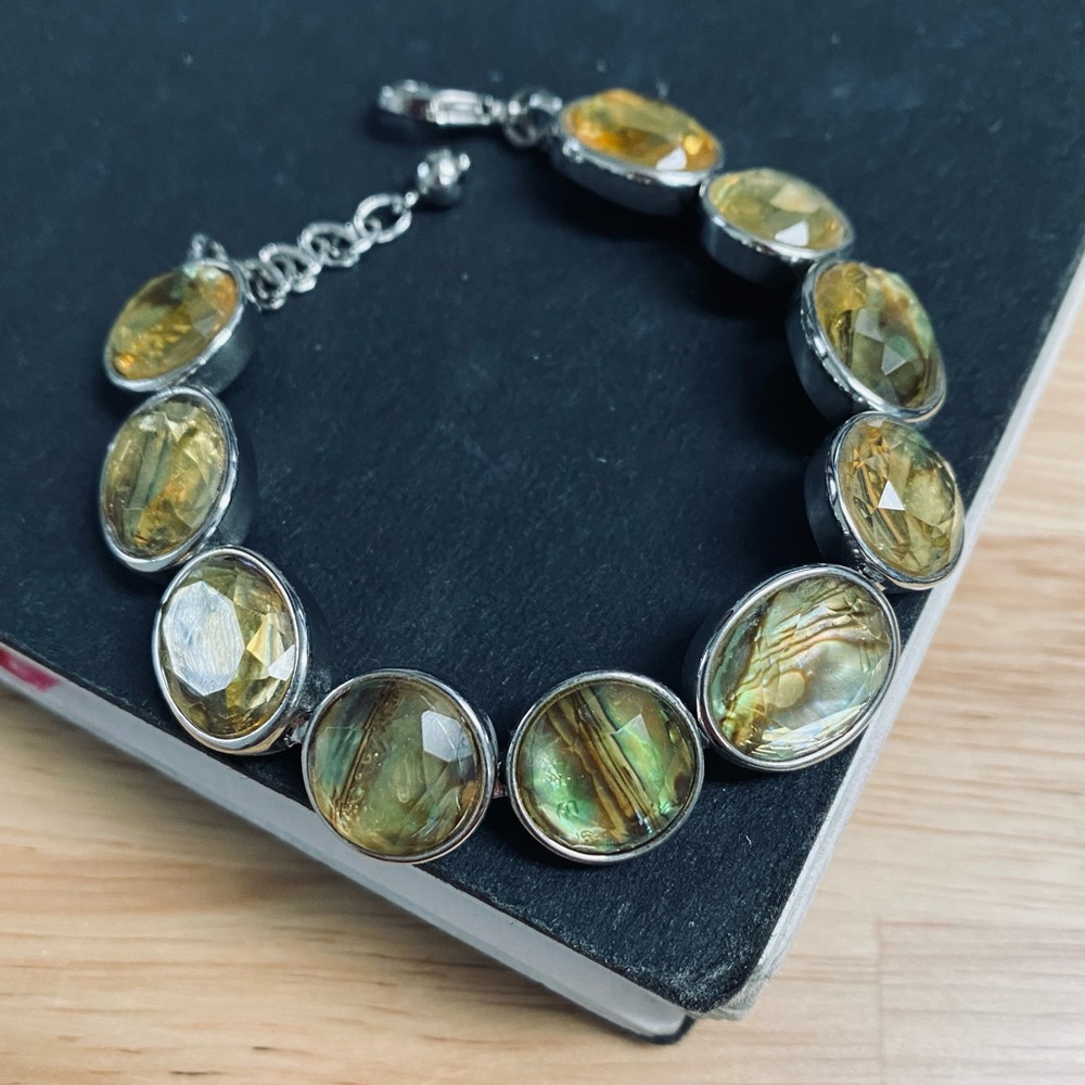BRACELET 🧜🏻‍♀️ Lia Sophia Abalone Shell Bracelet